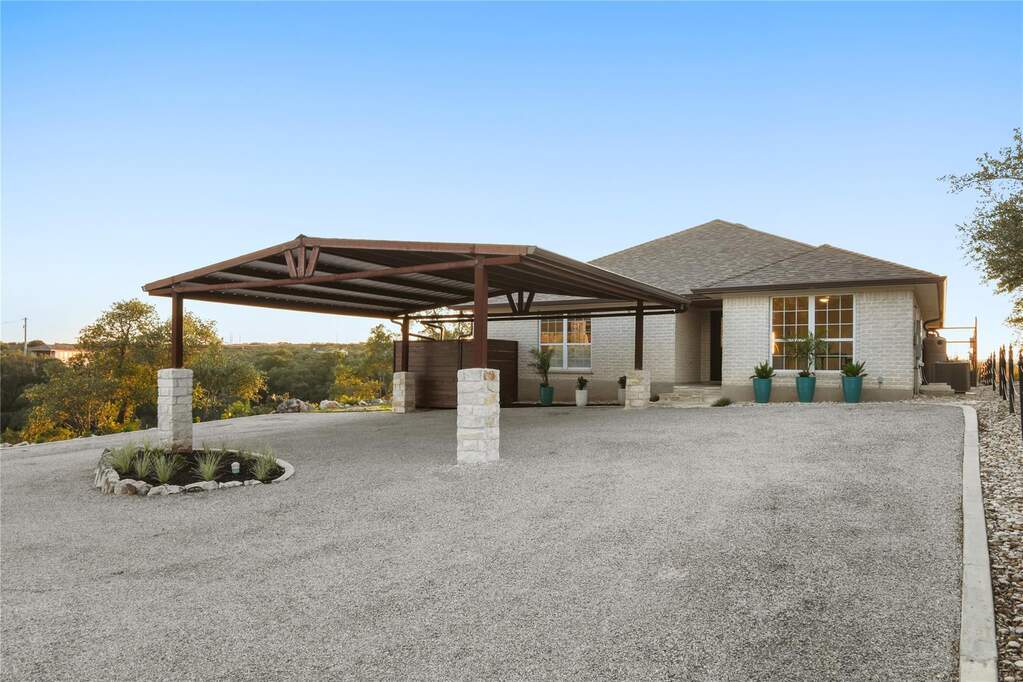 3 Bedroom Single Family Home/House's Image 22