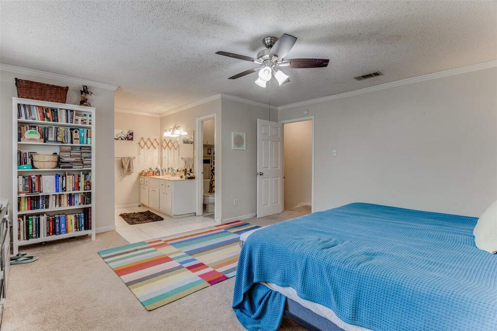 3 Bedroom Single Family Home/House's Image 11