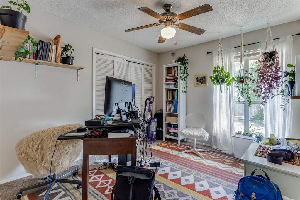 3 Bedroom Single Family Home/House's Image 14