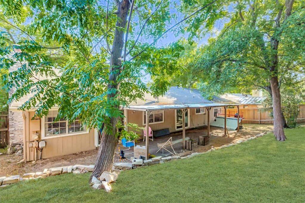3 Bedroom Single Family Home/House's Image 17