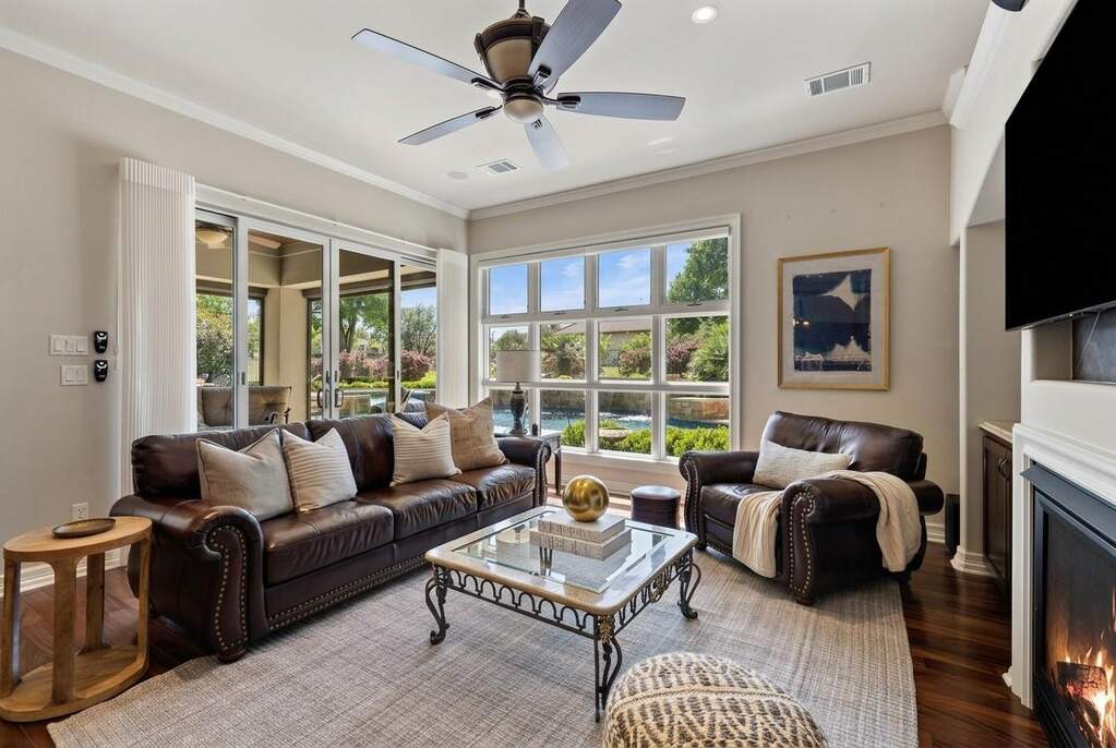 3 Bedroom Single Family Home/House's Image 16