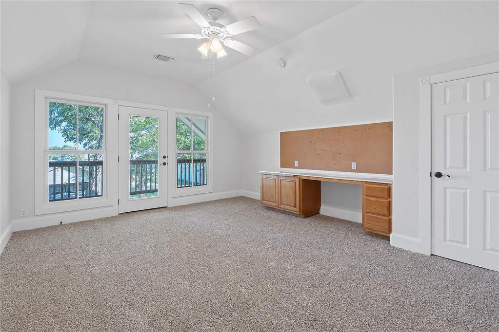 4 Bedroom Single Family Home/House's Image 12