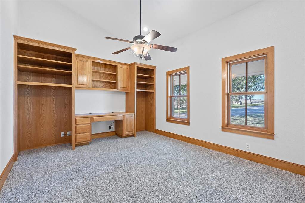 4 Bedroom Single Family Home/House's Image 4