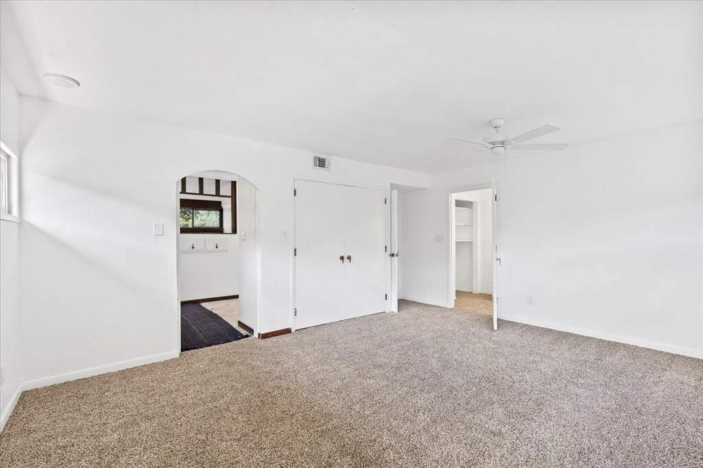 Land/Vacant Land's Image 16