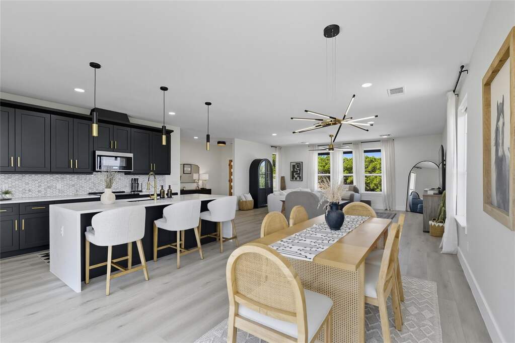 3 Bedroom Single Family Home/House's Image 12