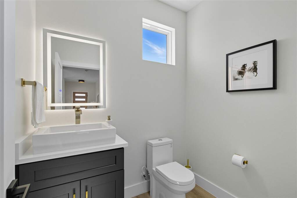 3 Bedroom Single Family Home/House's Image 14