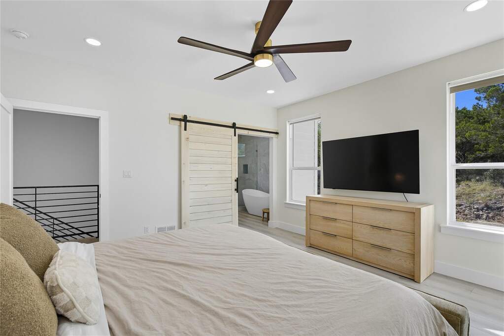 3 Bedroom Single Family Home/House's Image 18
