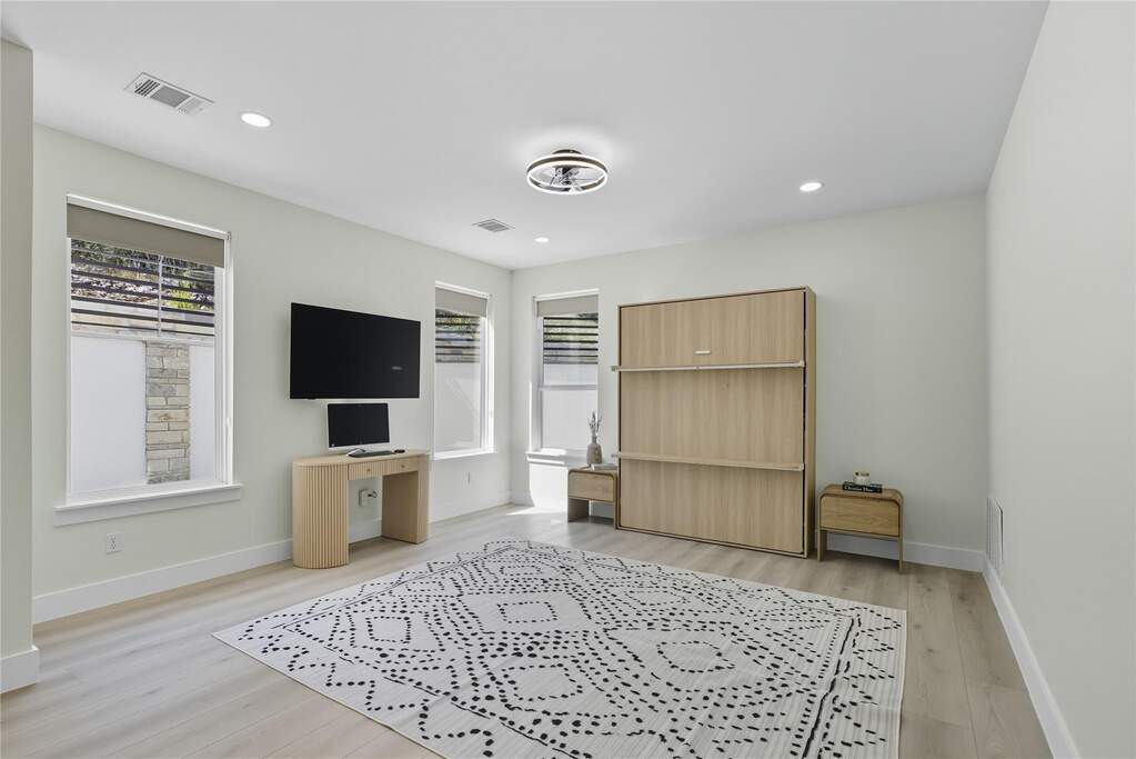 3 Bedroom Single Family Home/House's Image 30