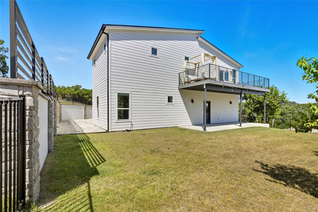 3 Bedroom Single Family Home/House's Image 36