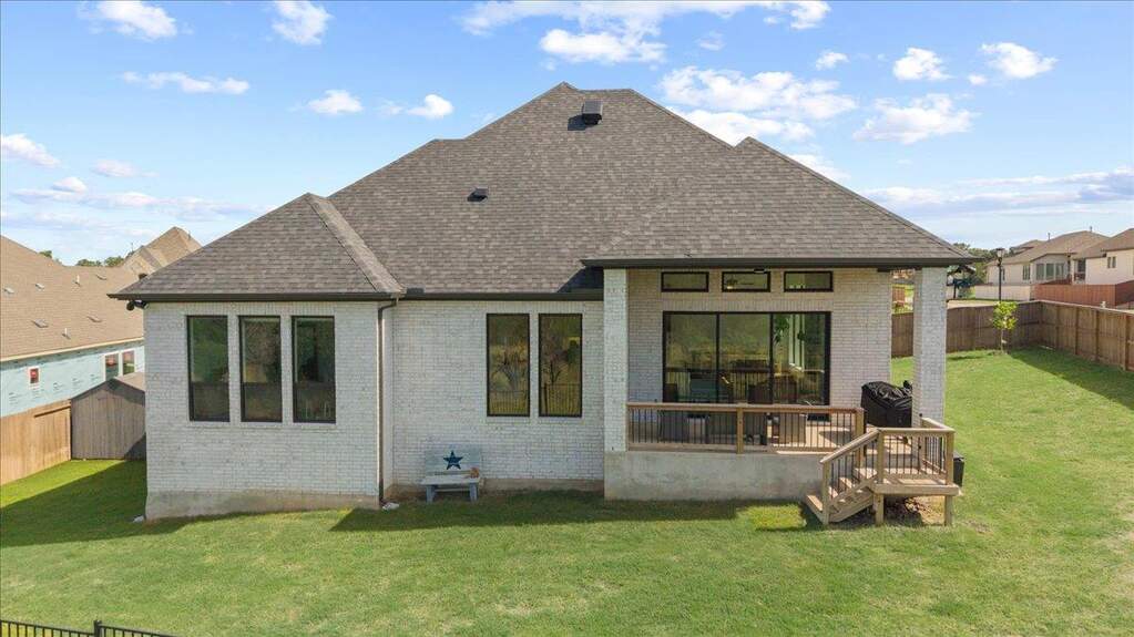 4 Bedroom Single Family Home/House's Image 24