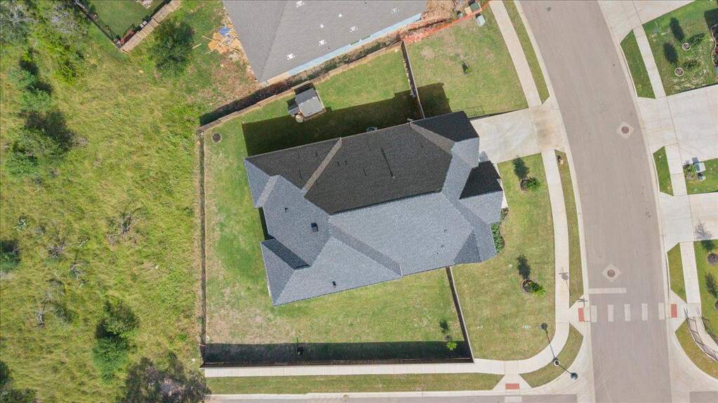 4 Bedroom Single Family Home/House's Image 26
