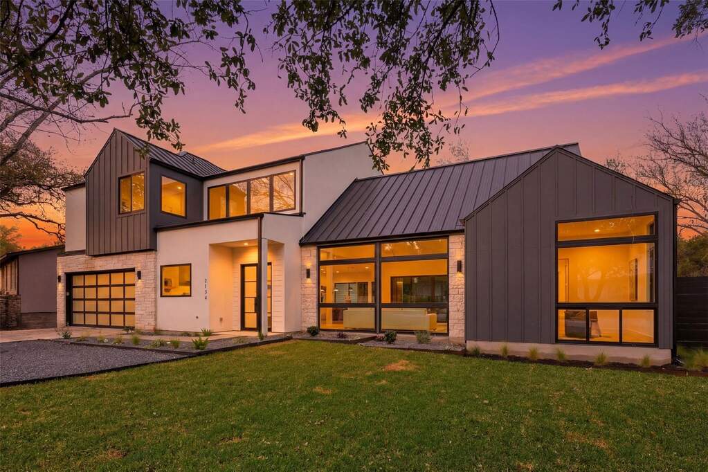 5 Bedroom Single Family Home/House's Image 19