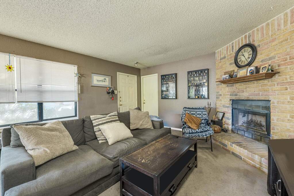 5 Bedroom Multi Unit's Image 3