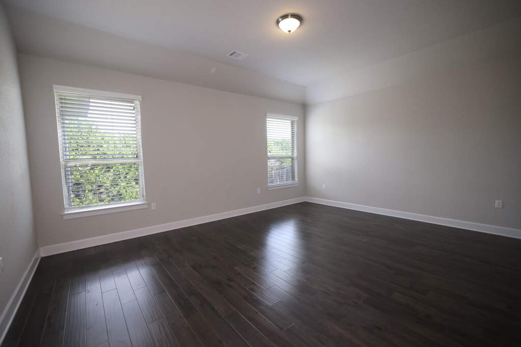 3 Bedroom Single Family Home/House's Image 7