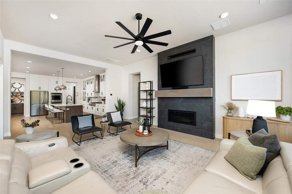 5 Bedroom Single Family Home/House's Image 13