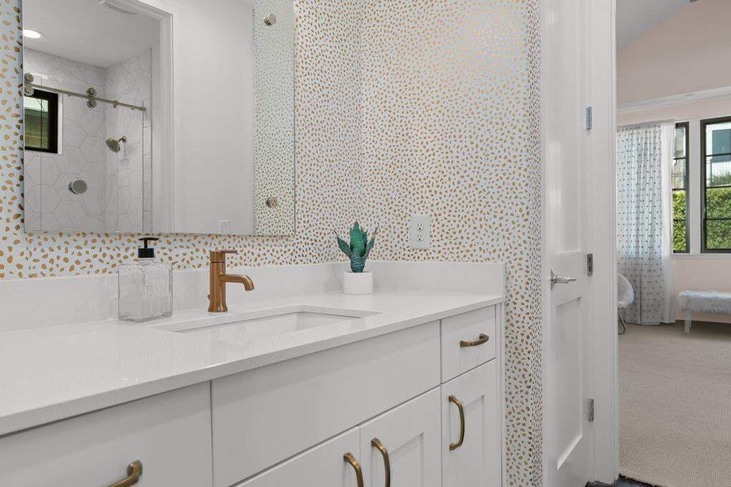 3 Bedroom Single Family Home/House's Image 21