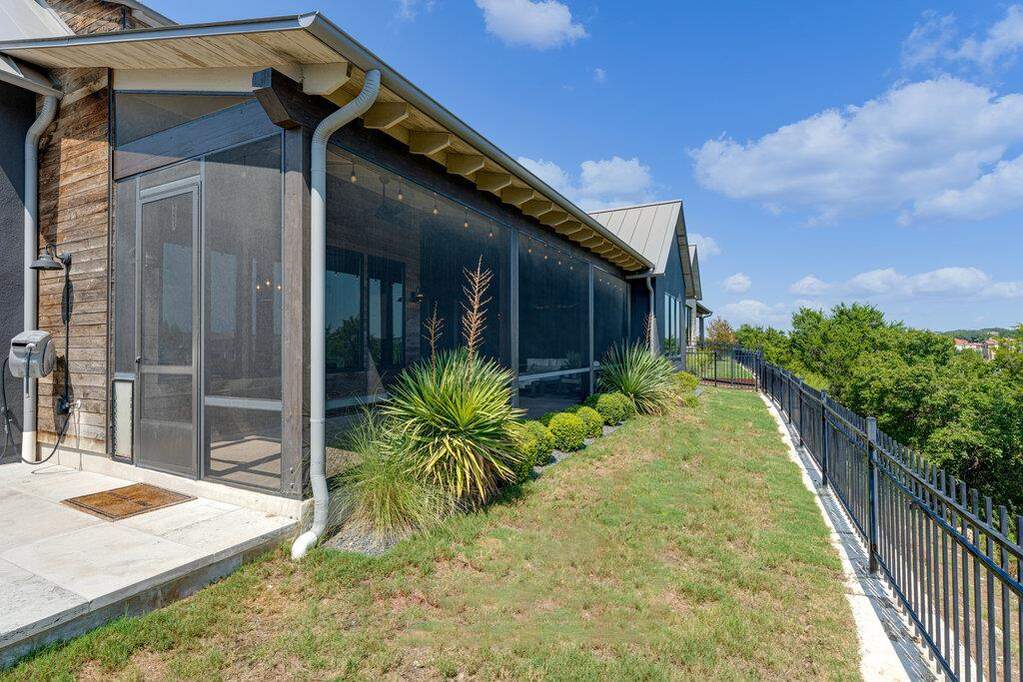 3 Bedroom Single Family Home/House's Image 33