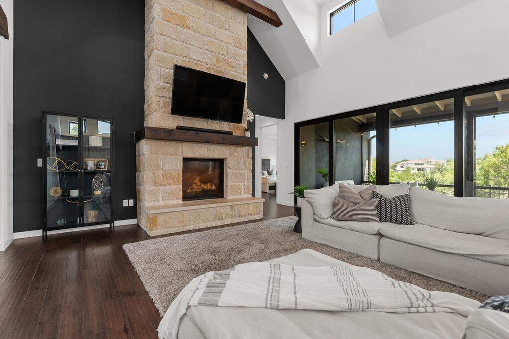 3 Bedroom Single Family Home/House's Image 3