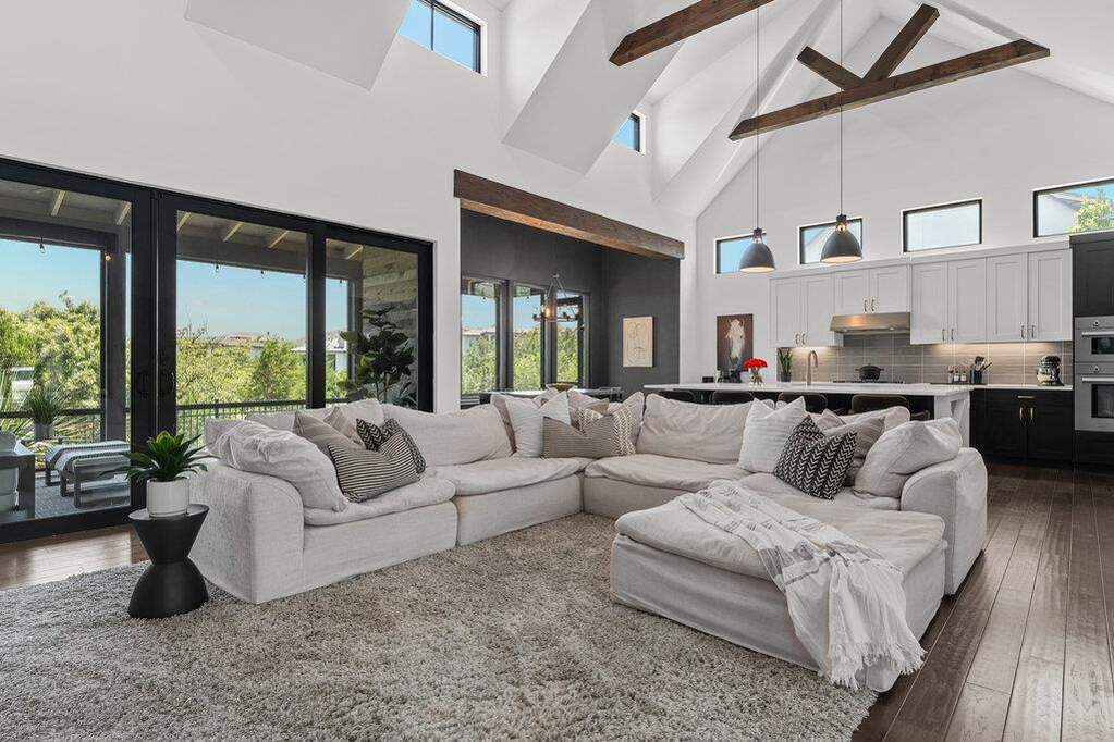 3 Bedroom Single Family Home/House's Image 4