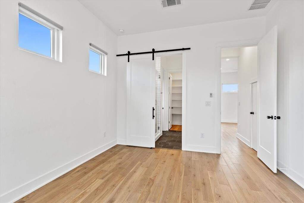 3 Bedroom Single Family Home/House's Image 7