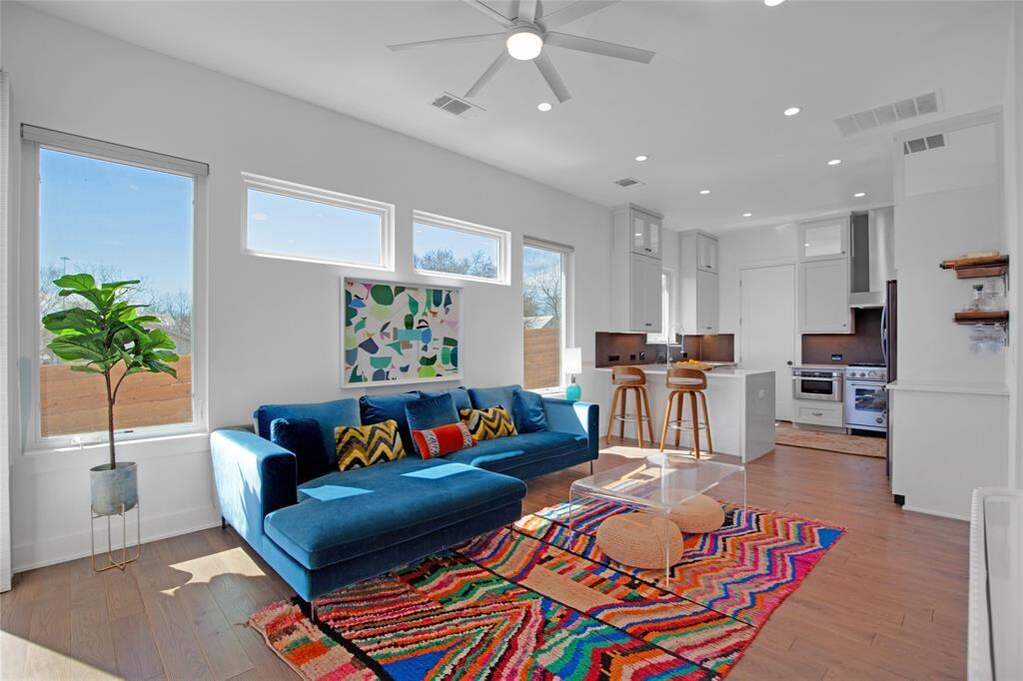 3 Bedroom Single Family Home/House's Image 3