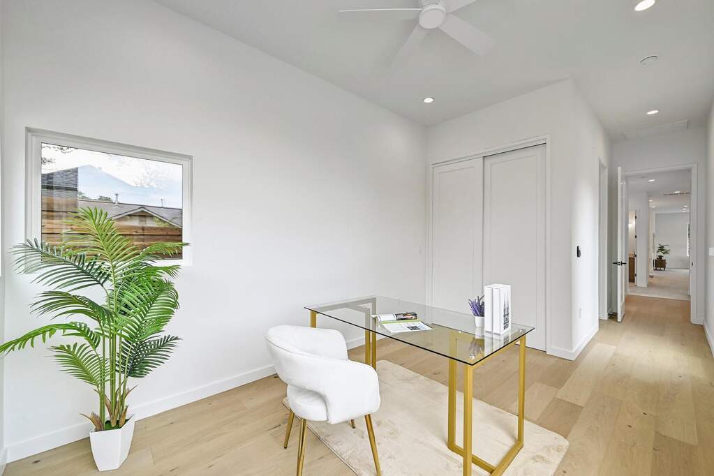 4 Bedroom Single Family Home/House's Image 11