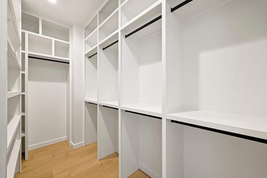 4 Bedroom Single Family Home/House's Image 14