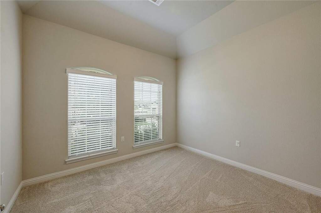 3 Bedroom Single Family Home/House's Image 17