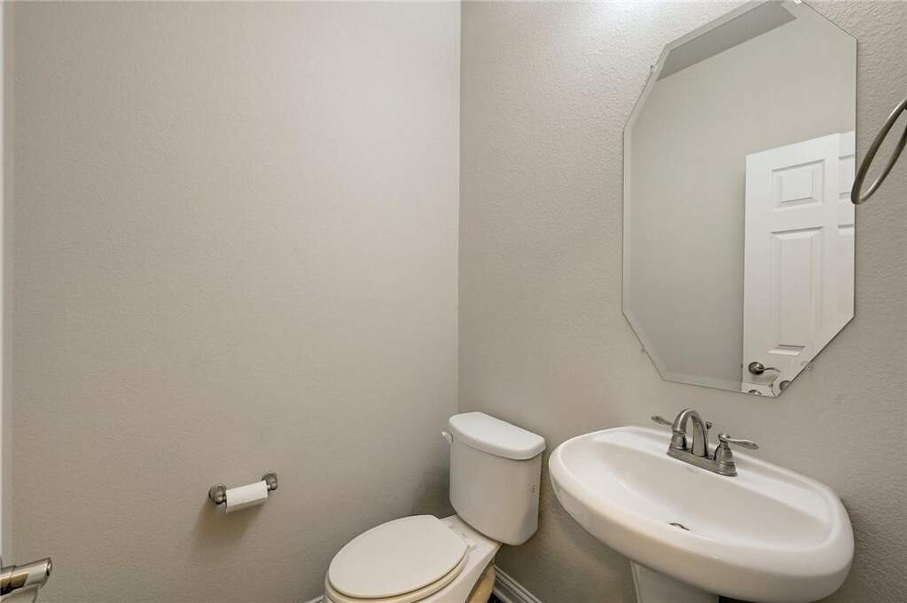 3 Bedroom Single Family Home/House's Image 23