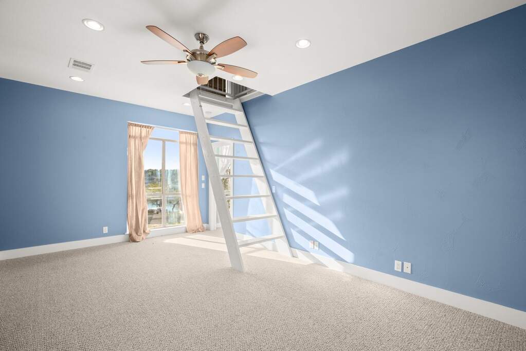 2 Bedroom Single Family Home/House's Image 17