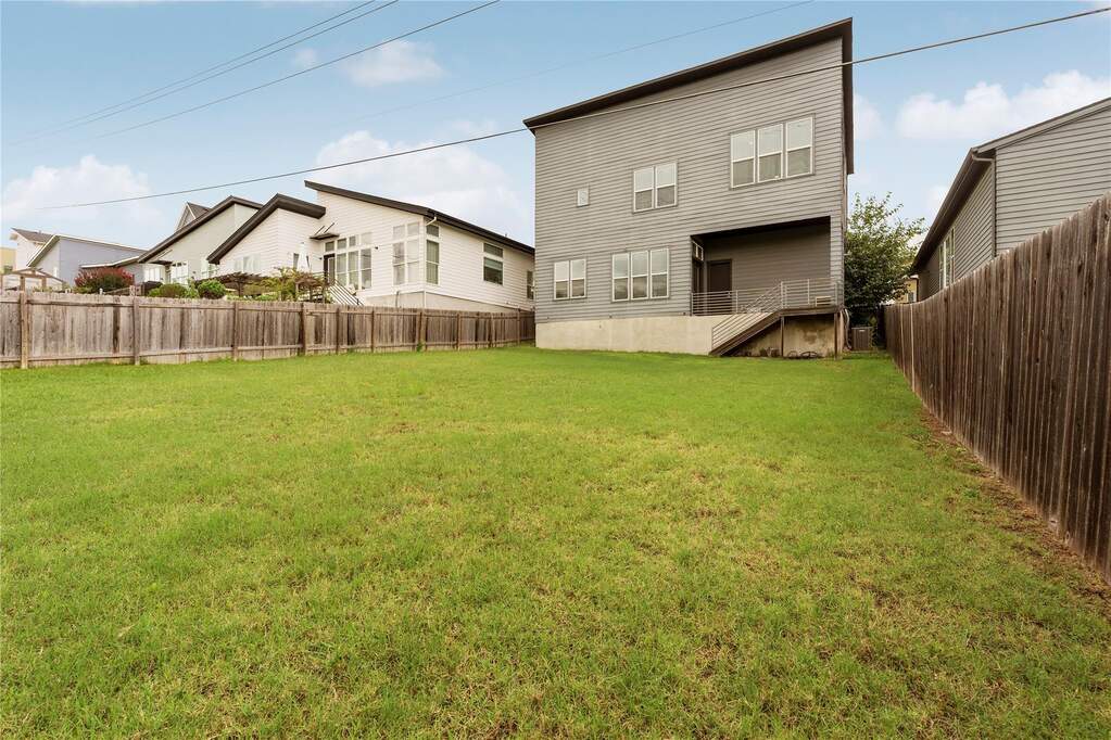 3 Bedroom Single Family Home/House's Image 28