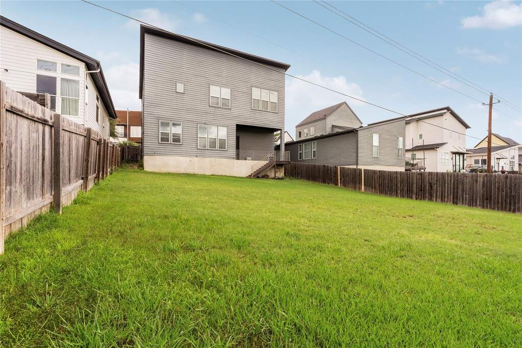3 Bedroom Single Family Home/House's Image 29