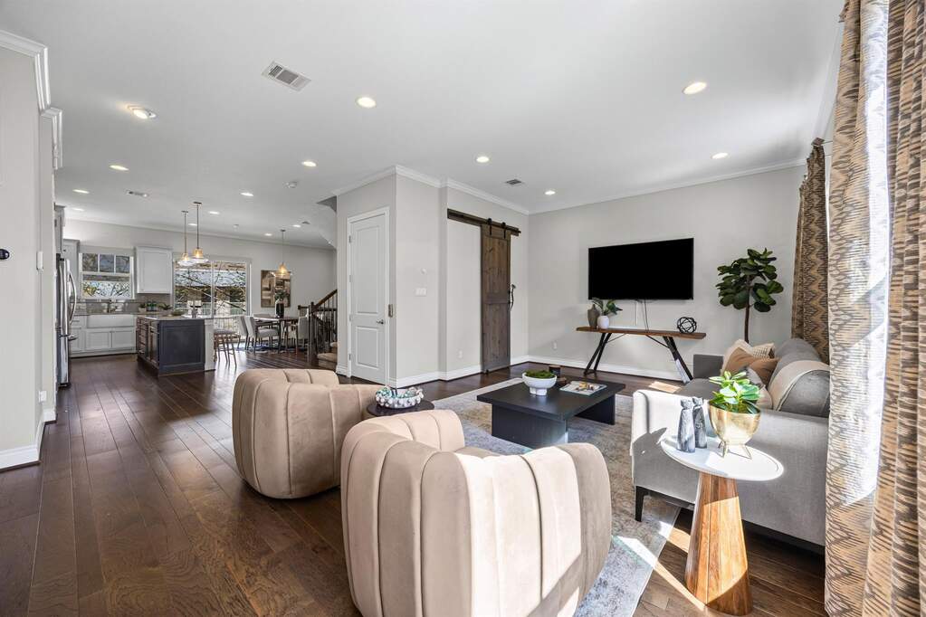 3 Bedroom Villa/Townhouse's Image 11