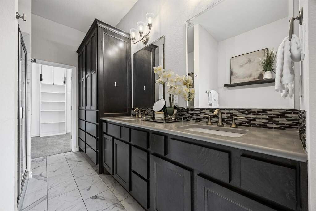 3 Bedroom Villa/Townhouse's Image 17