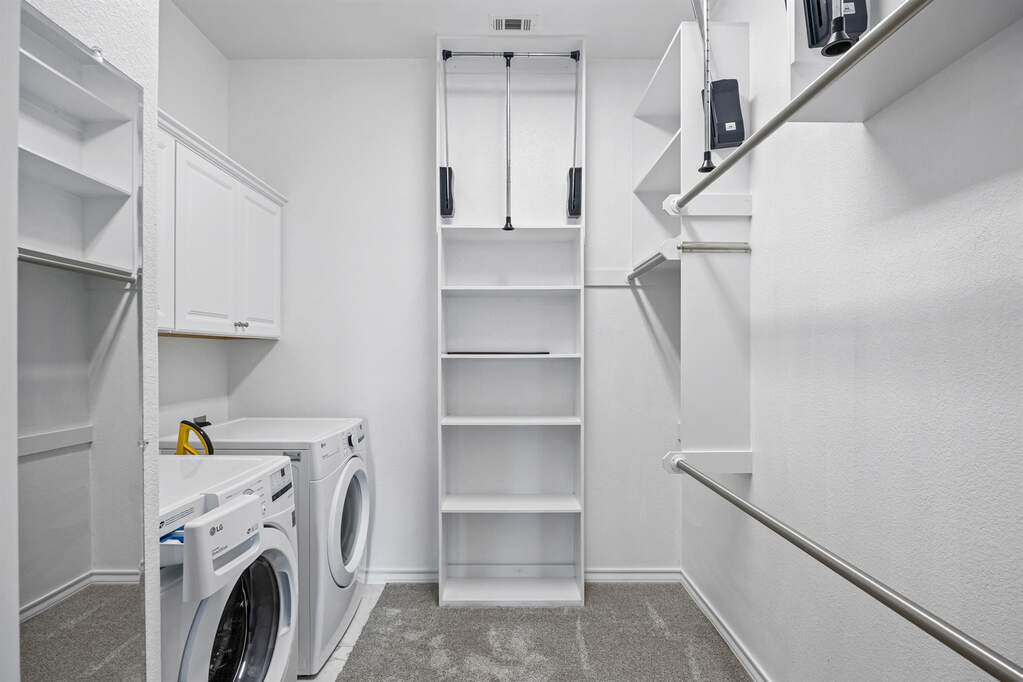 3 Bedroom Villa/Townhouse's Image 19