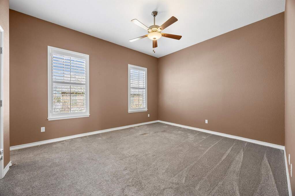 3 Bedroom Villa/Townhouse's Image 22