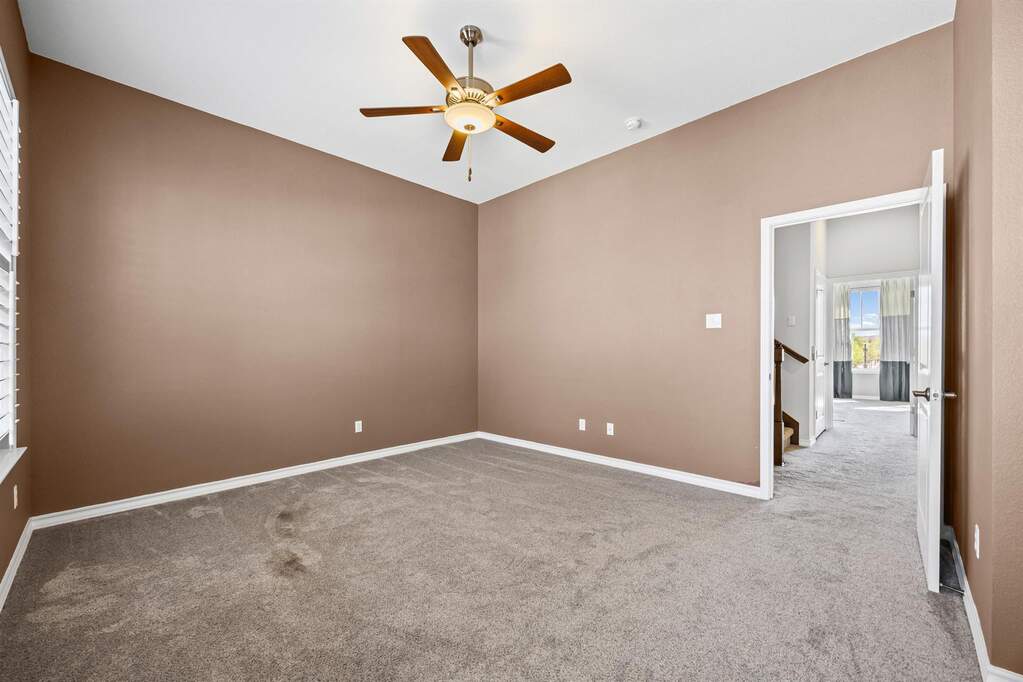 3 Bedroom Villa/Townhouse's Image 23