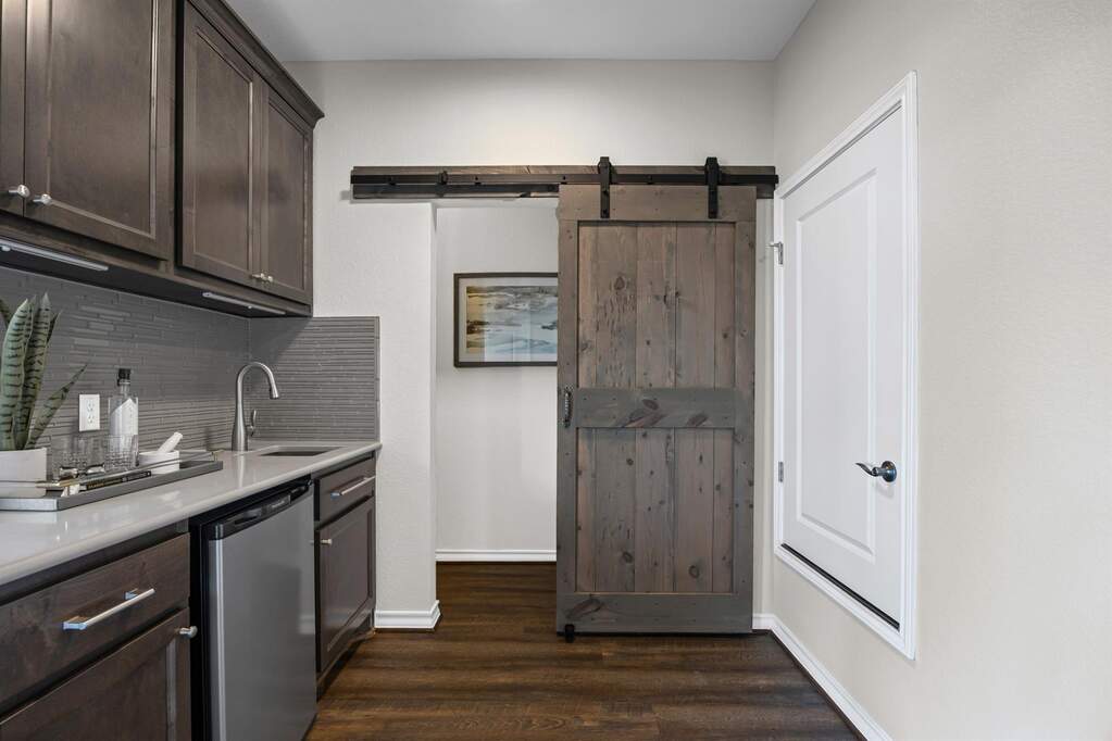 3 Bedroom Villa/Townhouse's Image 25