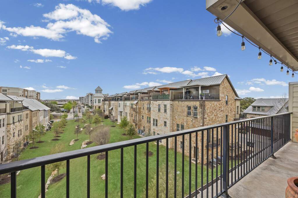 3 Bedroom Villa/Townhouse's Image 31
