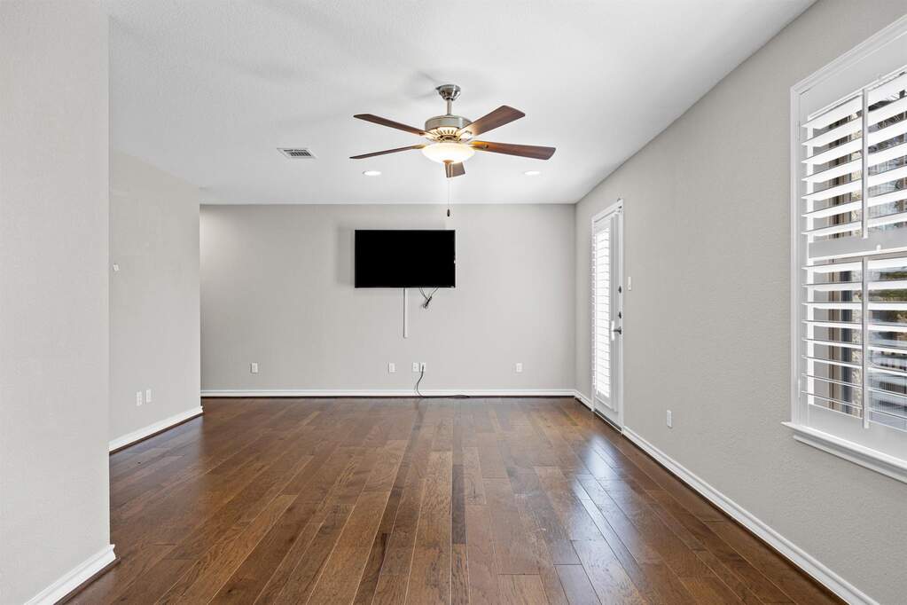 3 Bedroom Villa/Townhouse's Image 34