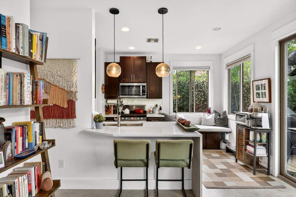 2 Bedroom Single Family Home/House's Image 10