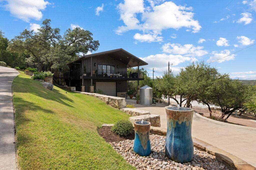 3 Bedroom Single Family Home/House's Image 9