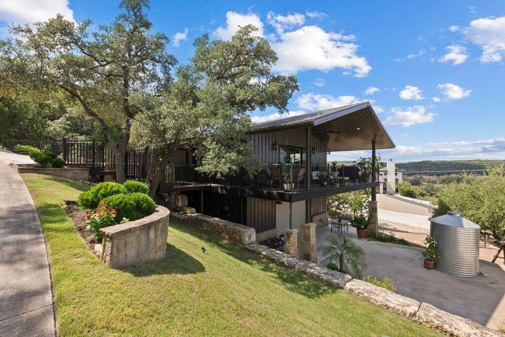 Expansive concrete drive to garage