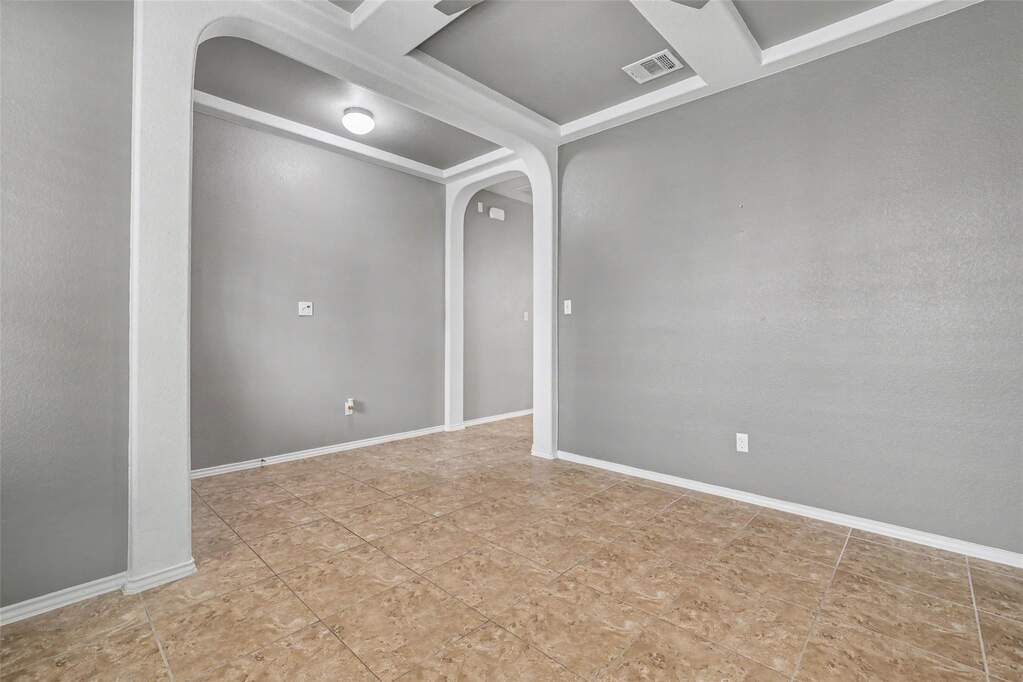 4 Bedroom Apartment/Flat's Image 9