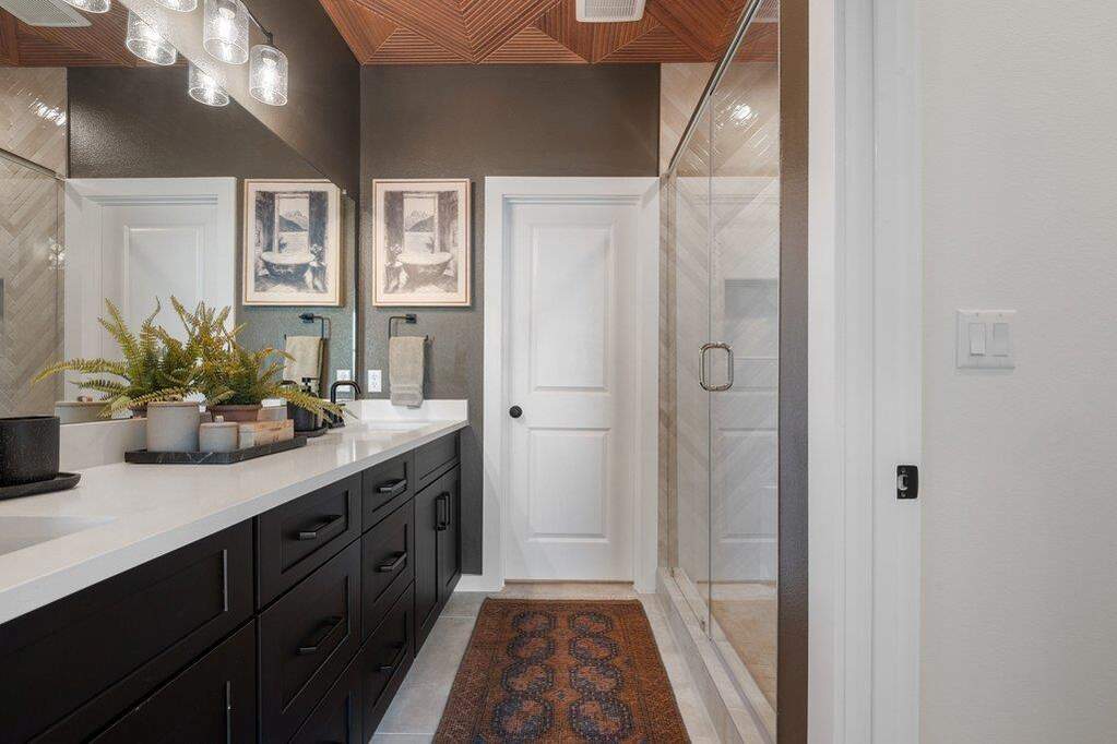 3 Bedroom Single Family Home/House's Image 12