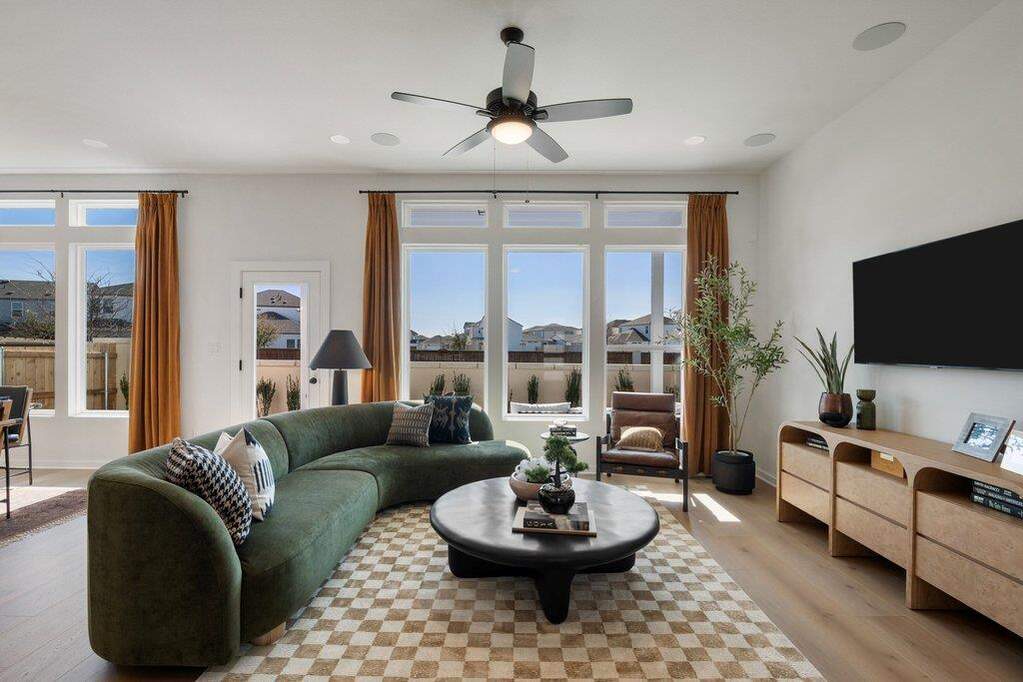 3 Bedroom Single Family Home/House's Image 6