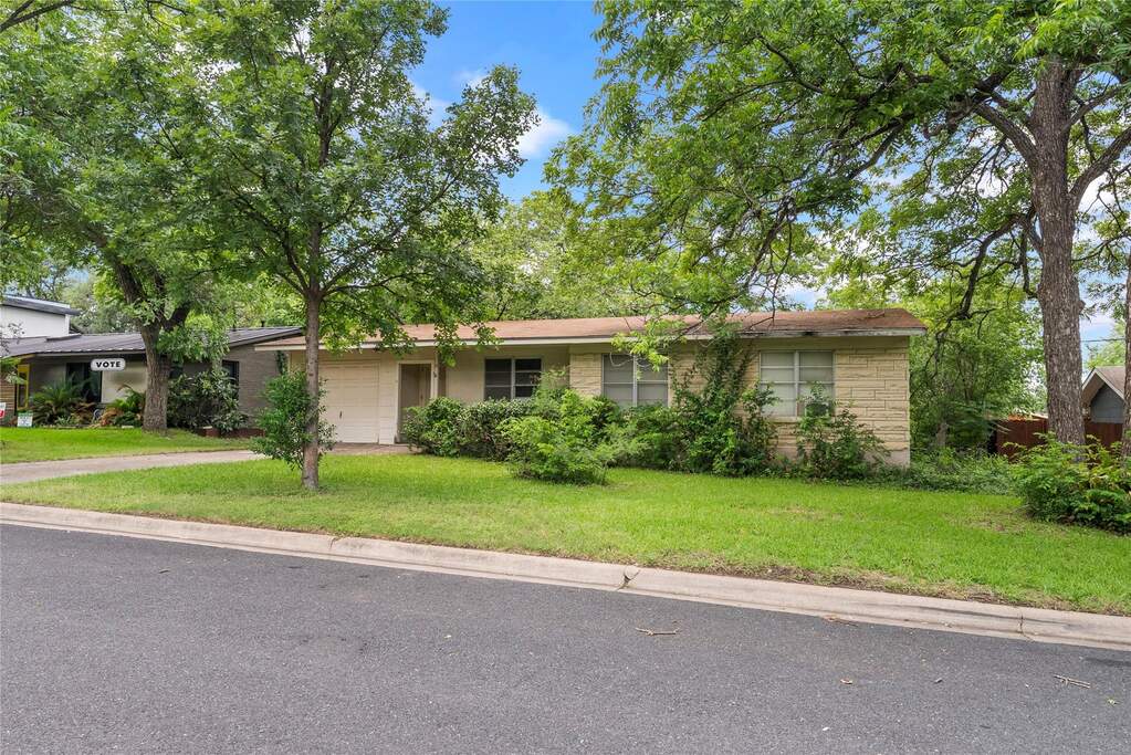 3 Bedroom Single Family Home/House's Image 6