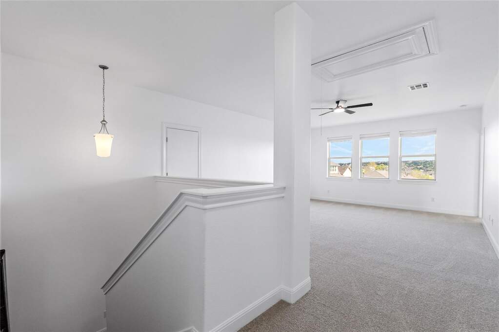 4 Bedroom Single Family Home/House's Image 14
