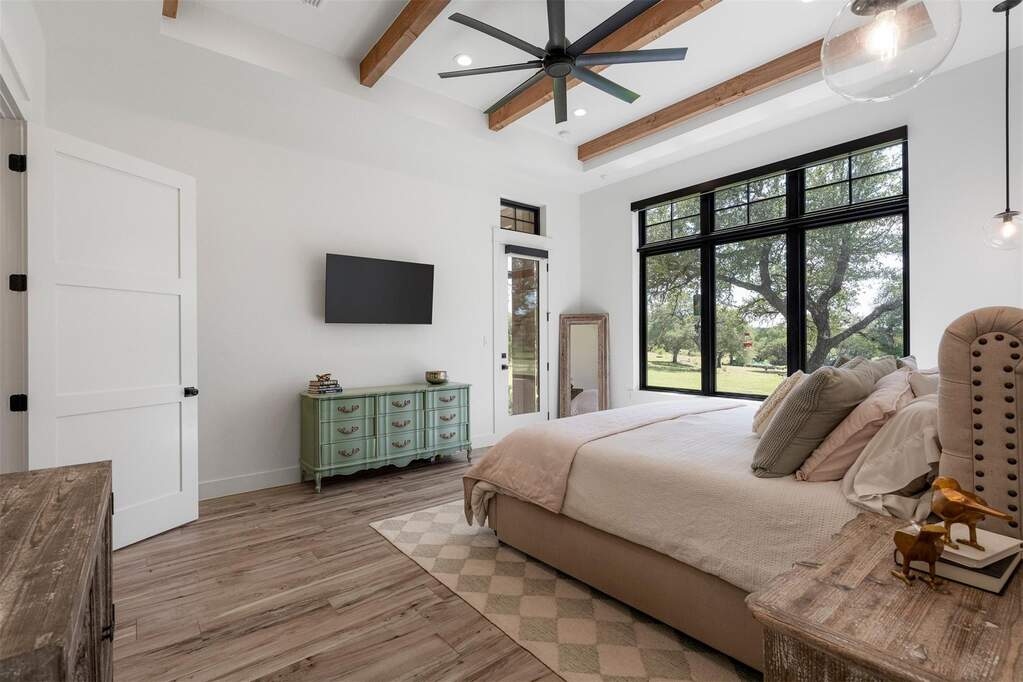4 Bedroom Single Family Home/House's Image 20