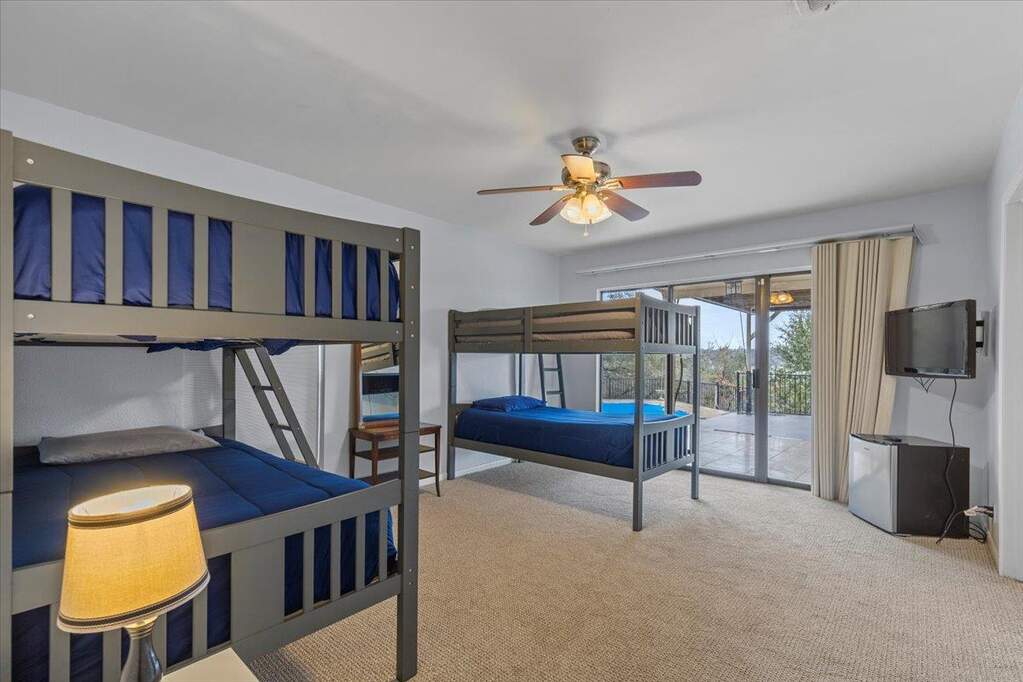 5 Bedroom Single Family Home/House's Image 29